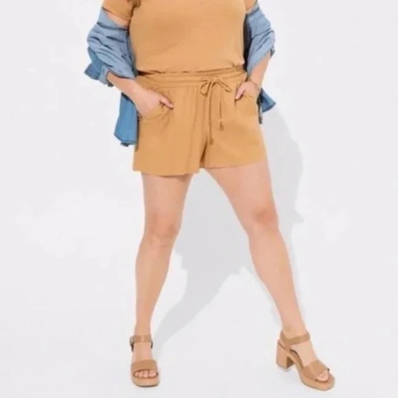 Soft Linen Look Mid Rise Shorts - Picture 5 of 6